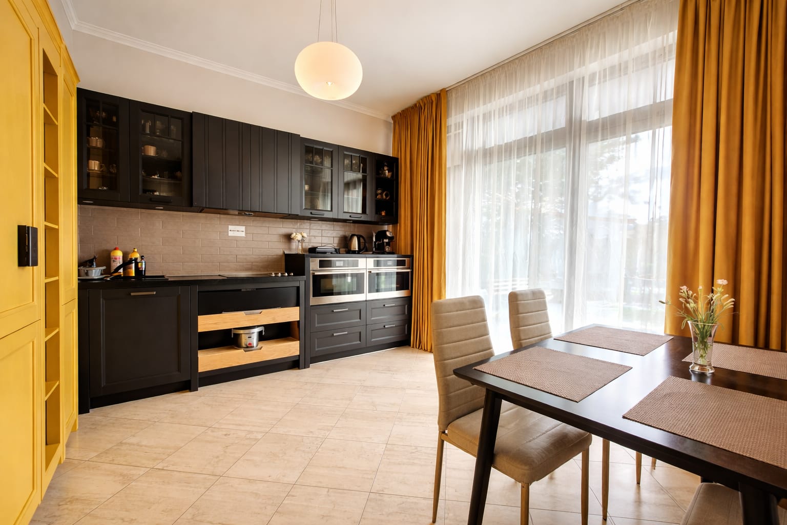 Bucătăria complet utilată Villa DeaDorata